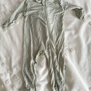 Kyte Baby Bamboo Green One Piece Footie with Long Sleeves and Full-Length Zipper